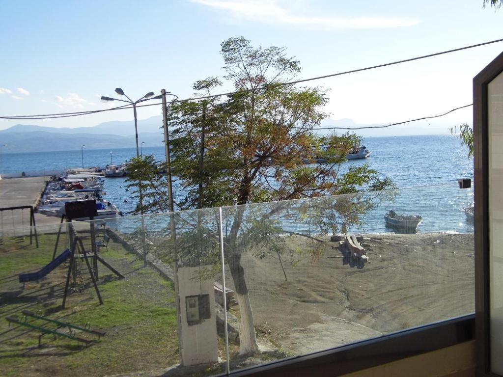 Filippos Apartments Amarynthos Eksteriør bilde