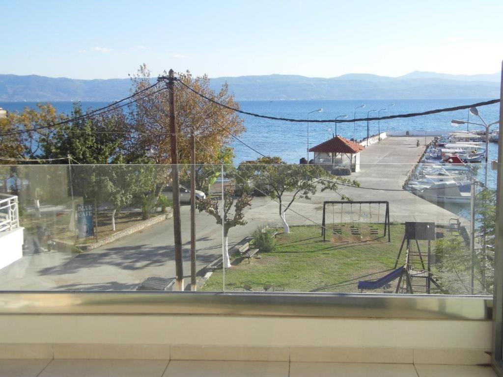 Filippos Apartments Amarynthos Eksteriør bilde