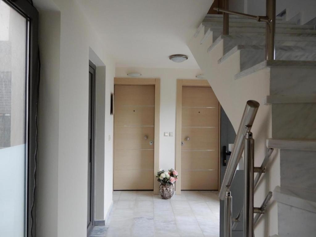 Filippos Apartments Amarynthos Eksteriør bilde