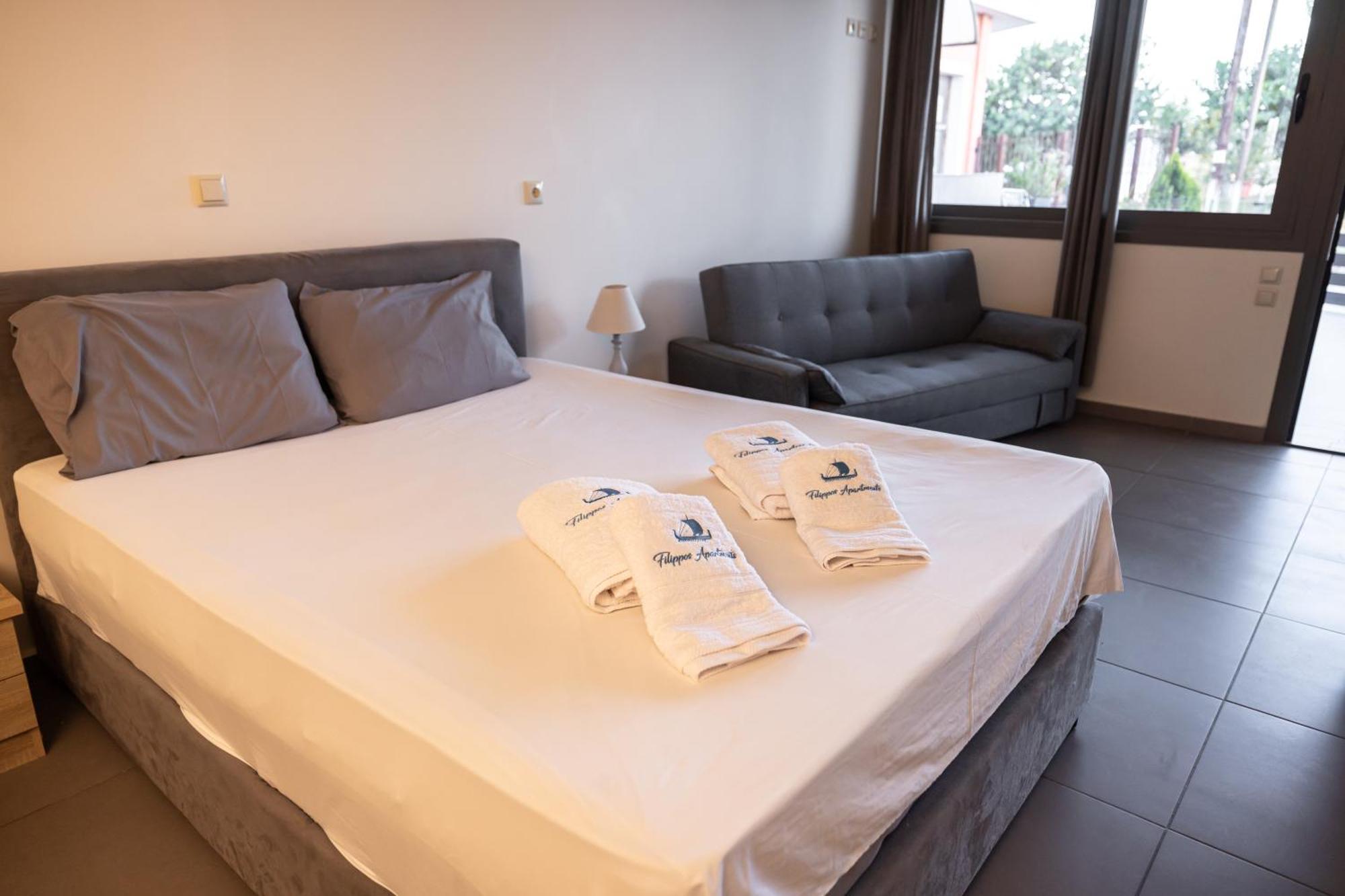 Filippos Apartments Amarynthos Eksteriør bilde