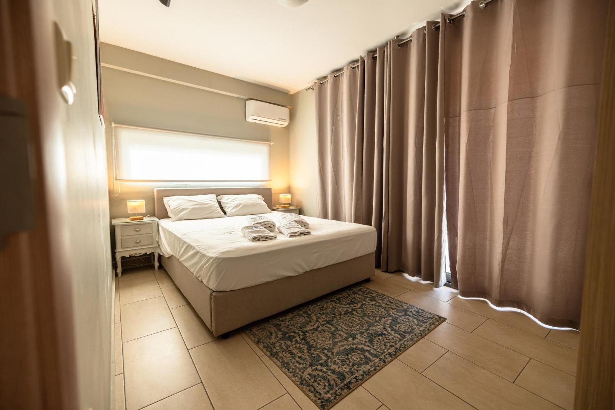 Filippos Apartments Amarynthos Eksteriør bilde