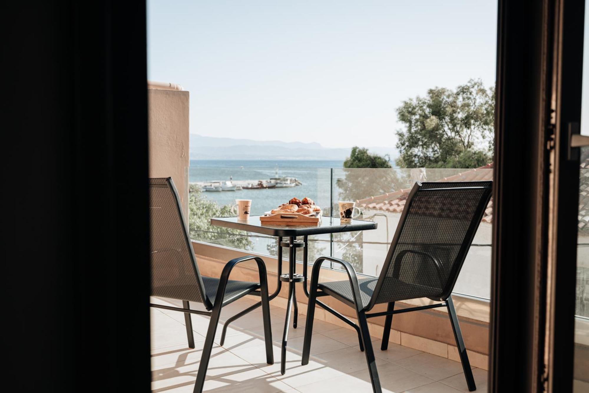 Filippos Apartments Amarynthos Eksteriør bilde