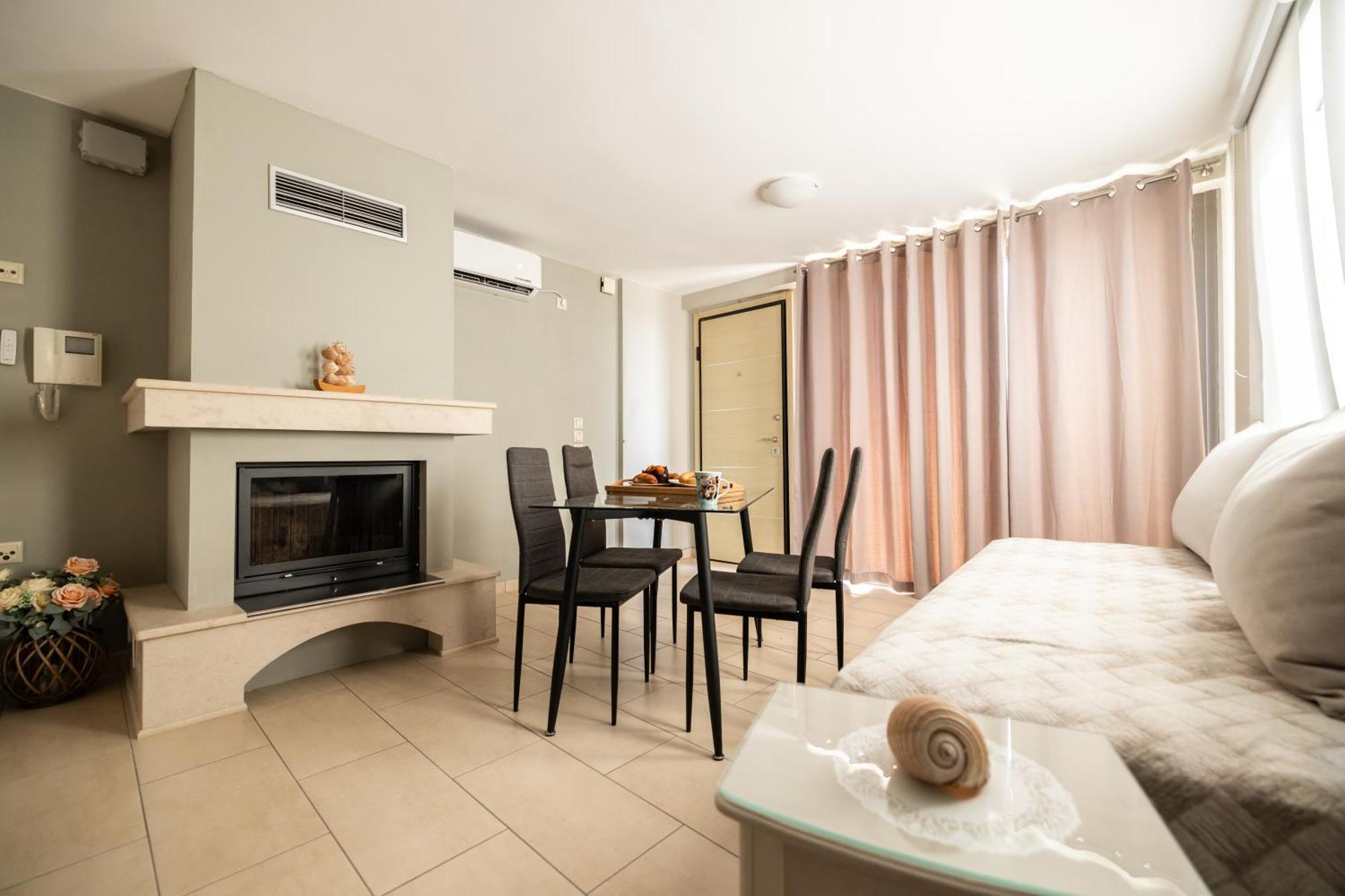 Filippos Apartments Amarynthos Eksteriør bilde