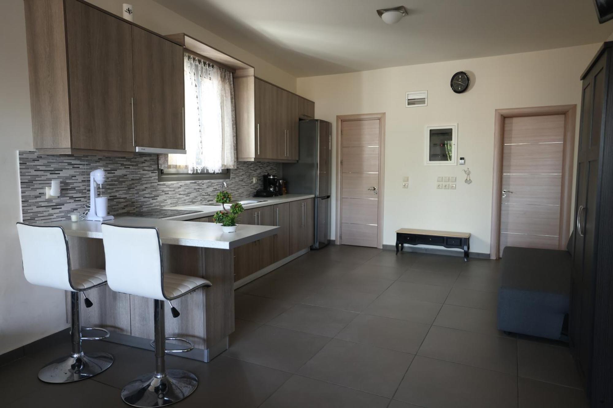 Filippos Apartments Amarynthos Eksteriør bilde